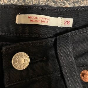 Levi’s 501 wedgie straight jeans size 28